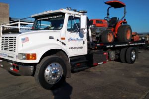 Tractor Tow Truck Transportation in Tempe, AZ
